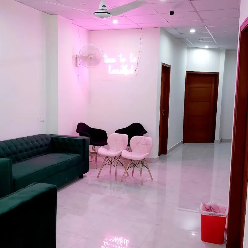 Clinic waiting lounge