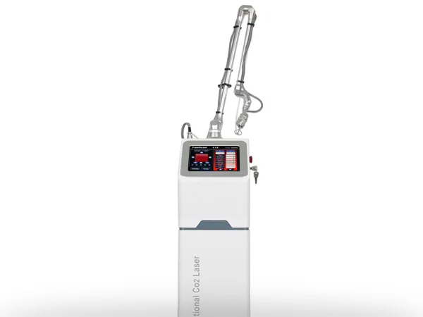 Fractional CO2 laser device